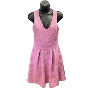 JENNIFER‎ LOPEZ, Women’s Dress, Size 8, light plum, sleeveless, V neckline,